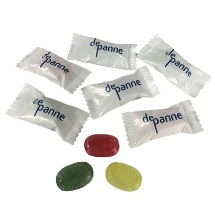 Mini snoepjes in een bedrukte flowpack